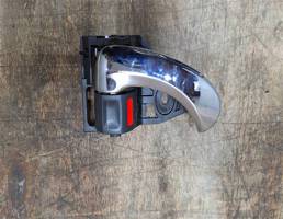 Ручка двери задней внутренняя правая для Toyota RAV 4 2006-2013  запчасти бу