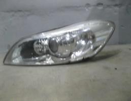 Фара правая для Volvo C30 2006-2013  запчасти бу