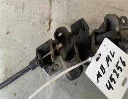 Замок капота для Mercedes Benz W164 M-Klasse (ML) 2005-2011  запчасти бу