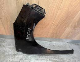 Крыло переднее правое для Peugeot 308 2007-2011  запчасти бу