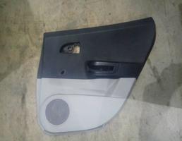 Обшивка двери задней правой для Kia Ceed 2007- 2012  запчасти бу