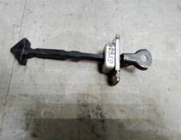 Ограничитель двери для Mazda Mazda 3 (BK) 2002-2009  запчасти бу