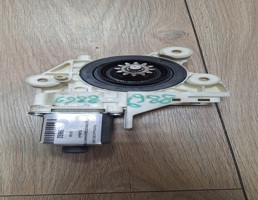 Мотор стеклоподъемника передний правый для Ford Focus II 2005-2008  запчасти бу