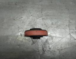 Опора рамы кузова для Land Rover Discovery III 2004-2009  запчасти бу