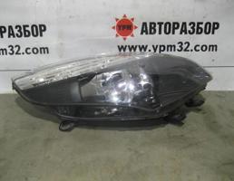 Фара правая для Renault Scenic III 2009-2016  запчасти бу