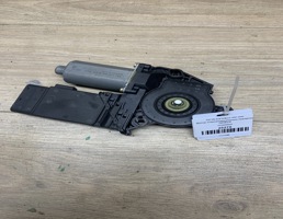 Мотор стеклоподъемника передний правый для VW Golf IV/Bora 1997-2005  запчасти бу