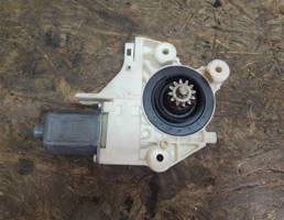 Мотор стеклоподъемника передний левый для Ford Focus II 2008-2011  запчасти бу