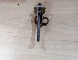 Ограничитель двери для BMW X3 E83 2004-2010  запчасти бу