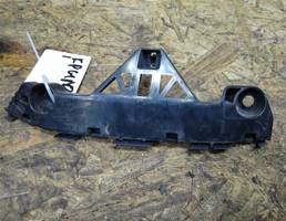 Кронштейн переднего бампера левый для Mazda Mazda 3 (BL) 2009-2013  запчасти бу