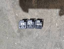 Кнопка стеклоподъемника передней правой двери для VW Golf IV/Bora 1997-2005  запчасти бу