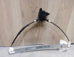 Стеклоподъемник электр. передний левый для Mazda Mazda 3 (BK) 2002-2009  запчасти бу