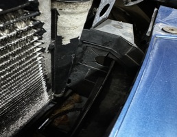 Воздуховод радиатора левый для Skoda Octavia (A5 1Z-) 2004-2013  запчасти бу