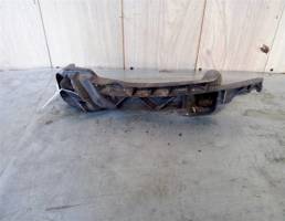 Кронштейн переднего бампера левый для VW Golf V 2003-2009  запчасти бу