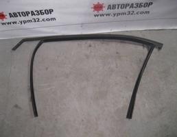 Уплотнитель стекла передней двери левой для Chevrolet Cruze 2009 - 2015  запчасти бу