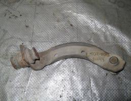 Кронштейн передней балки для Renault Megane II 2002-2009  запчасти бу