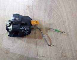 Замок двери передней левой для Chevrolet Cruze 2009 - 2015  запчасти бу