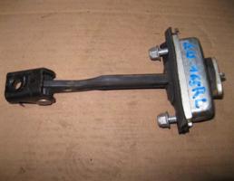 Ограничитель двери для Ford Focus II 2008-2011  запчасти бу