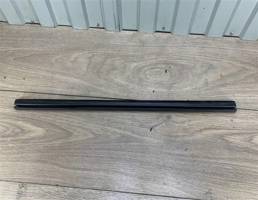 Уплотнитель стекла задней левой двери для Ford Focus II 2008-2011  запчасти бу