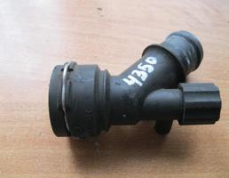 Фланец / тройник для Skoda Octavia (A4 1U-) 2000-2011  запчасти бу