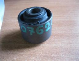 Сайлентблок задней балки для Audi 80 /90 (B3) 1986-1991  запчасти бу