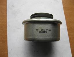 Опора двигателя правая для VW Transporter T4 1991-1996  запчасти бу