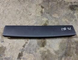 Обшивка двери багажника для Renault Megane III 2009-2016  запчасти бу