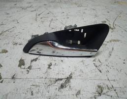 Ручка двери задней внутренняя левая для Opel Astra J 2010 -  запчасти бу