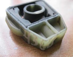 Подушка радиатора для Skoda Fabia 1999-2006  запчасти бу