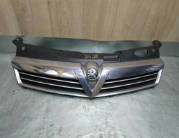 Решетка радиатора для Opel Astra H / Family 2004-2015  запчасти бу