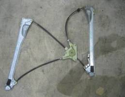 Стеклоподъемник электр. передний правый для Renault Laguna III 2007-2012  запчасти бу