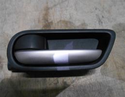 Ручка двери задней внутренняя левая для Mazda Mazda 3 (BL) 2009-2013  запчасти бу