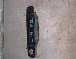 Ручка двери передней наружная правая для Audi 100 (C4) 1991-1994  запчасти бу