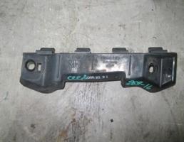 Кронштейн переднего бампера правый для Kia Ceed 2007- 2012  запчасти бу