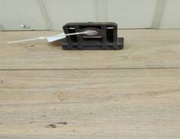 Кронштейн радиатора для Opel Astra J 2010 -  запчасти бу