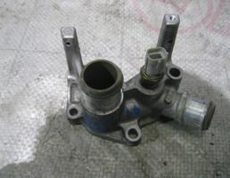 Фланец двигателя системы охлаждения для Ford Focus II 2005-2008  запчасти бу