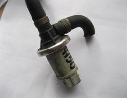 Клапан вентиляции топливного бака для Audi 80 /90 (B3) 1986-1991  запчасти бу