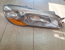 Фара правая для Kia Sportage 2004-2010  запчасти бу