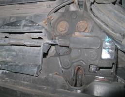 Замок капота для Audi A4 (B7) 2005-2008  запчасти бу