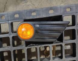 Повторитель на крыло левый желтый для Mini Cooper 2 2006-2010  запчасти бу