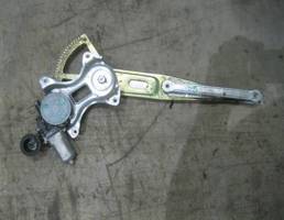 Стеклоподъемник электр. передний левый для Toyota RAV 4 2006-2013  запчасти бу