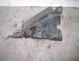 Защита для Toyota Yaris 1999-2005  запчасти бу