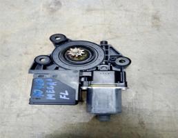 Мотор стеклоподъемника передний левый для Renault Megane III 2009-2016  запчасти бу