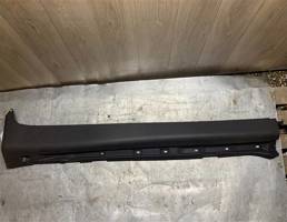 Накладка порога (наружняя) правая для Volvo XC90 2002-2014  запчасти бу