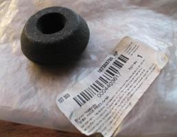 Втулка переднего стабилизатора для VW Passat (B3) 1988-1993  запчасти бу