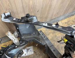 Кронштейн фар правый для Toyota RAV 4 2006-2013  запчасти бу