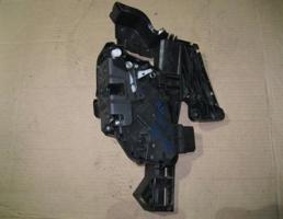 Замок двери задней левой для Ford Focus II 2008-2011  запчасти бу