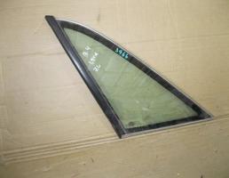 Стекло кузовное глухое левое для Audi 80 /90 (B4) 1991-1994  запчасти бу