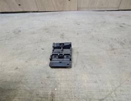 Кронштейн фар правый для Mazda Mazda 6 (GH) 2007-2012  запчасти бу