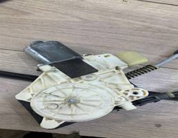 Мотор стеклоподъемника передний левый для Ford Mondeo IV 2007-2015  запчасти бу