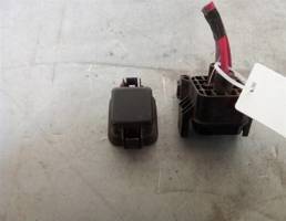 Блок реле для Renault Megane III 2009-2016  запчасти бу